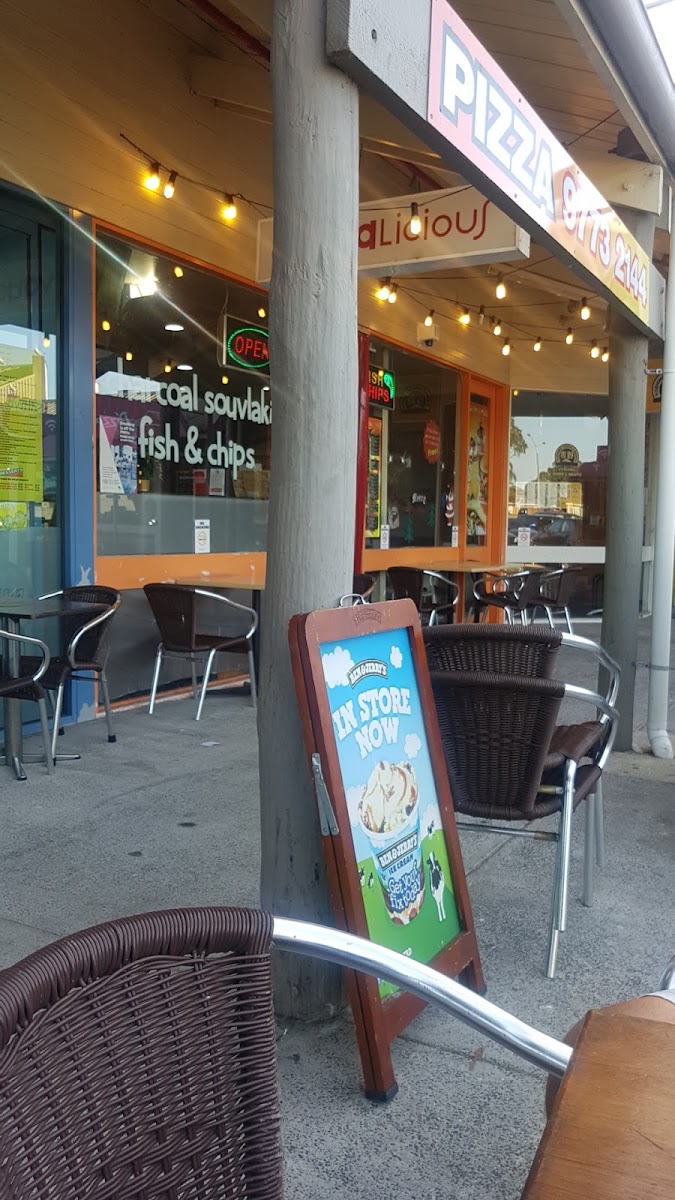 Lakeview Shopping Centre